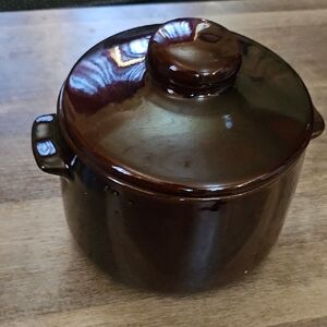 Westbend Brown Drip Glazed Stoneware Bean Pot